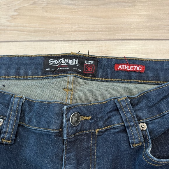 Ecko Unltd Men's Athletic Fit Jeans Size 36x32 Dark Wash Denim Straight Leg - Picture 3 of 8